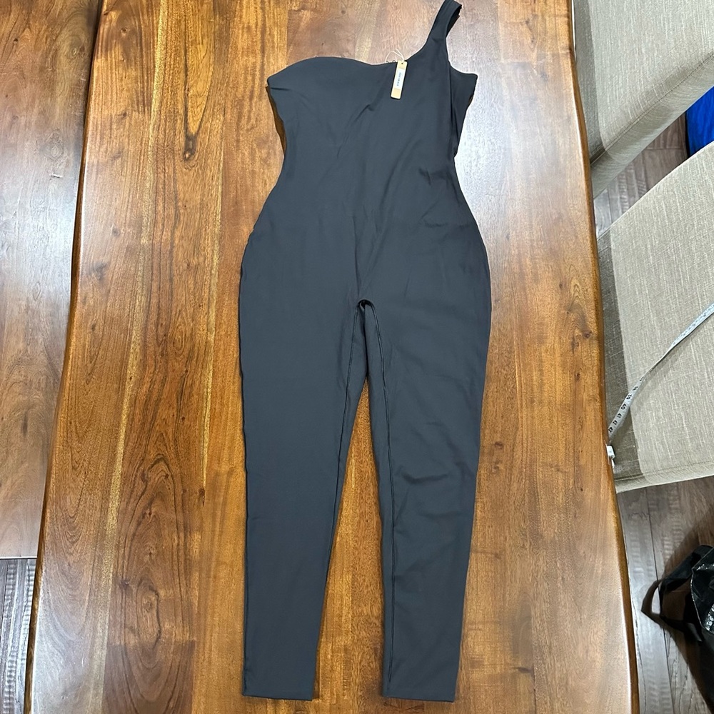 New! Skims All-In-One One Shoulder Jumpsuit in Onyx Black Size XL